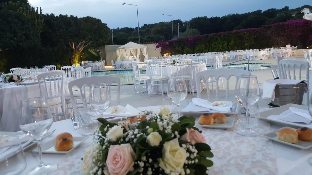 ריקאדי Sunshine Club Hotel Centro Benessere מראה חיצוני תמונה